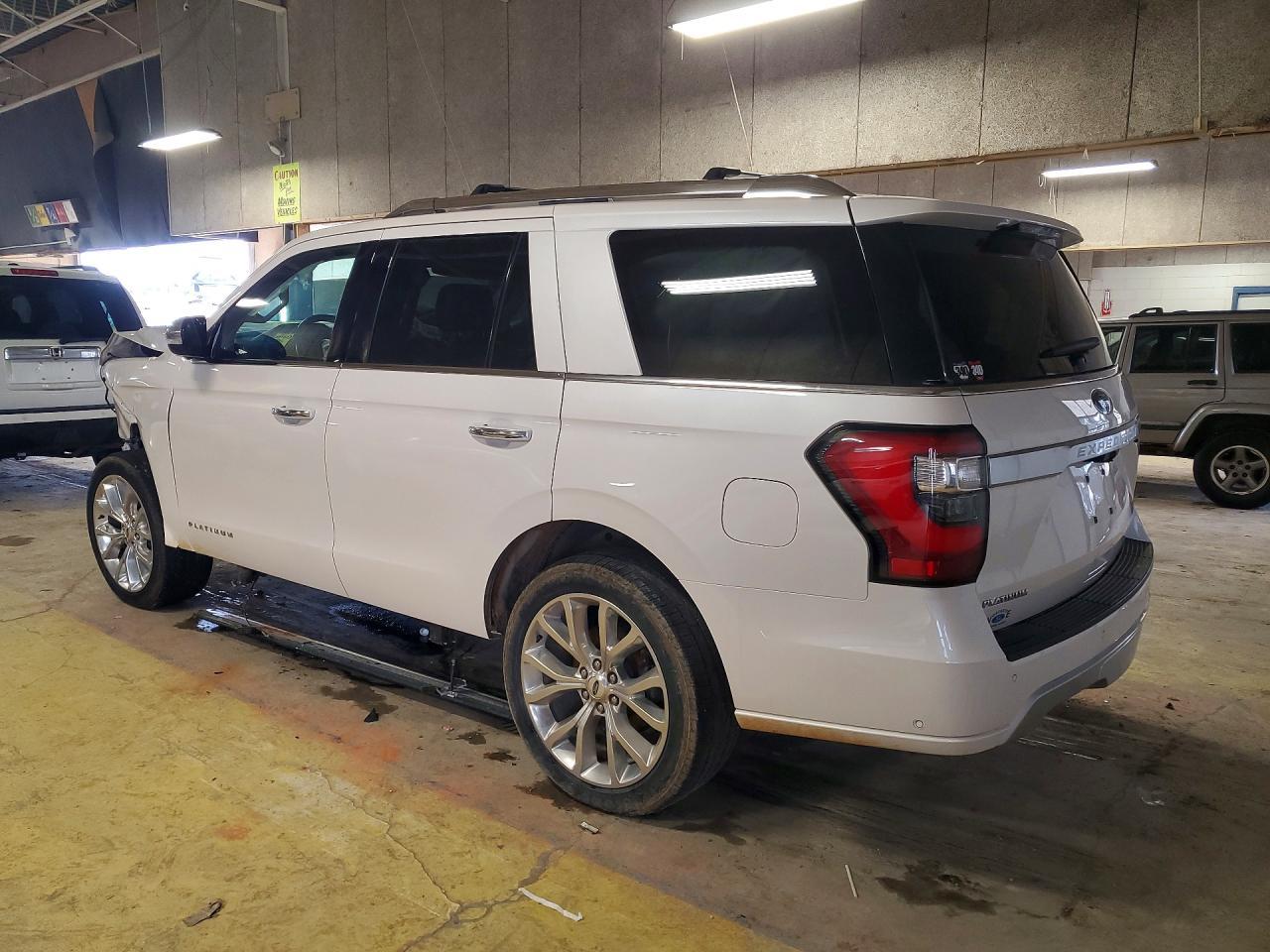 2019 Ford Expedition Platinum - Фото 2
