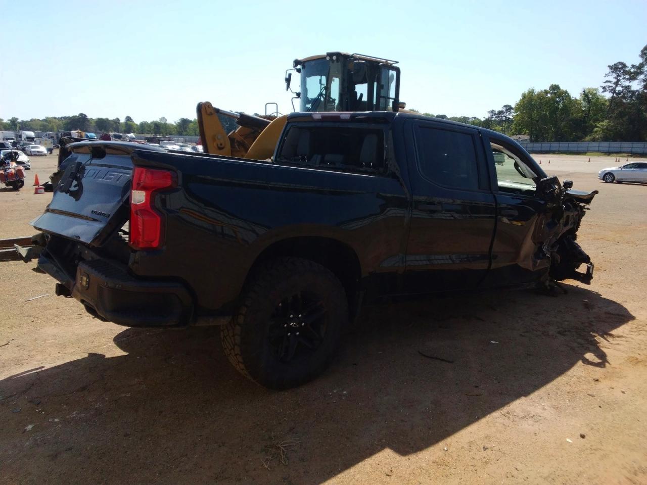 2021 Chevrolet Silverado K1500 Trail Boss Custom - Image 3