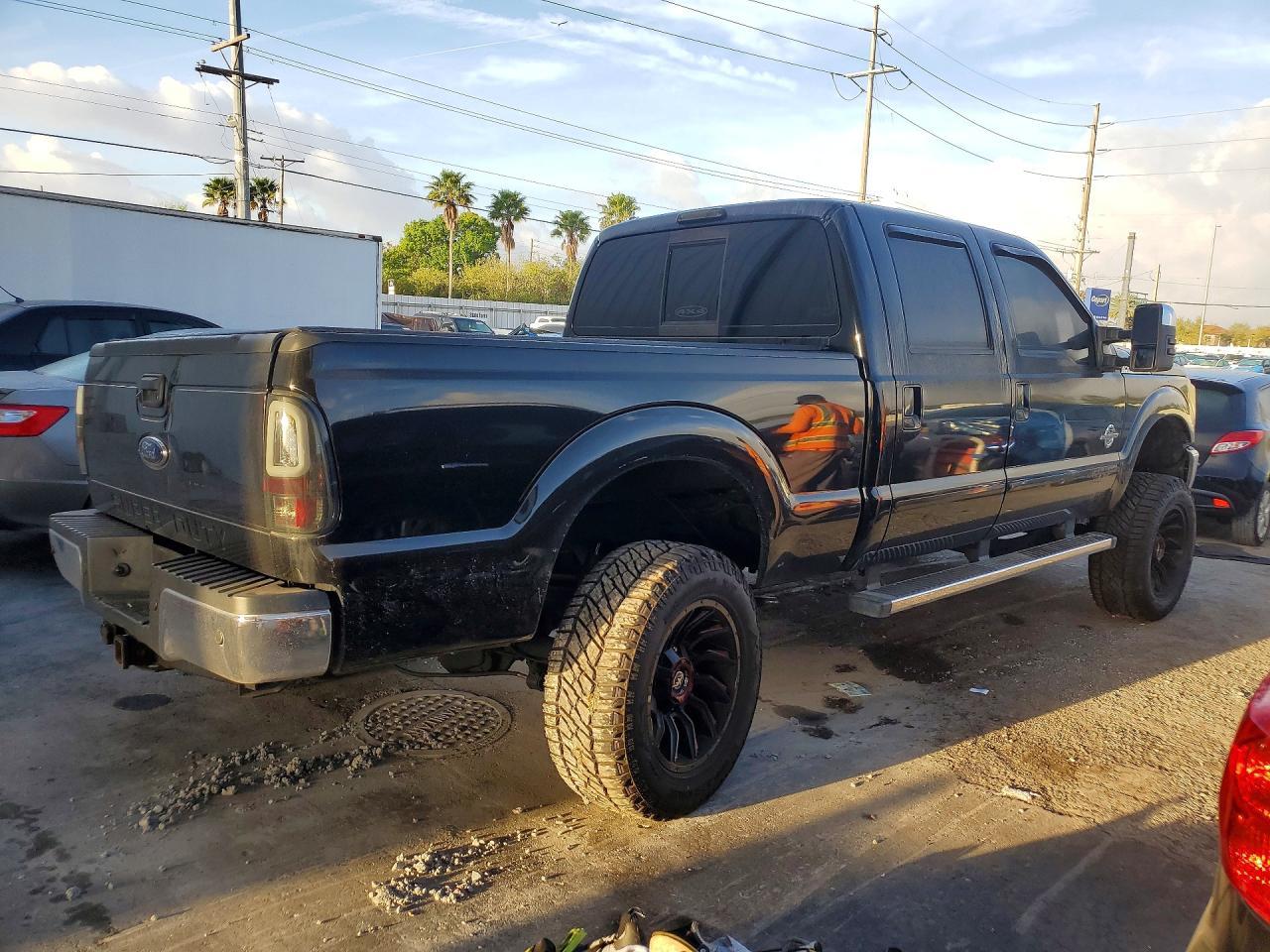 2012 Ford F250 Super Duty - Фото 3