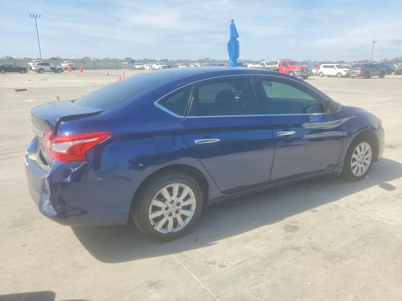 2017 Nissan Sentra S - Фото 3