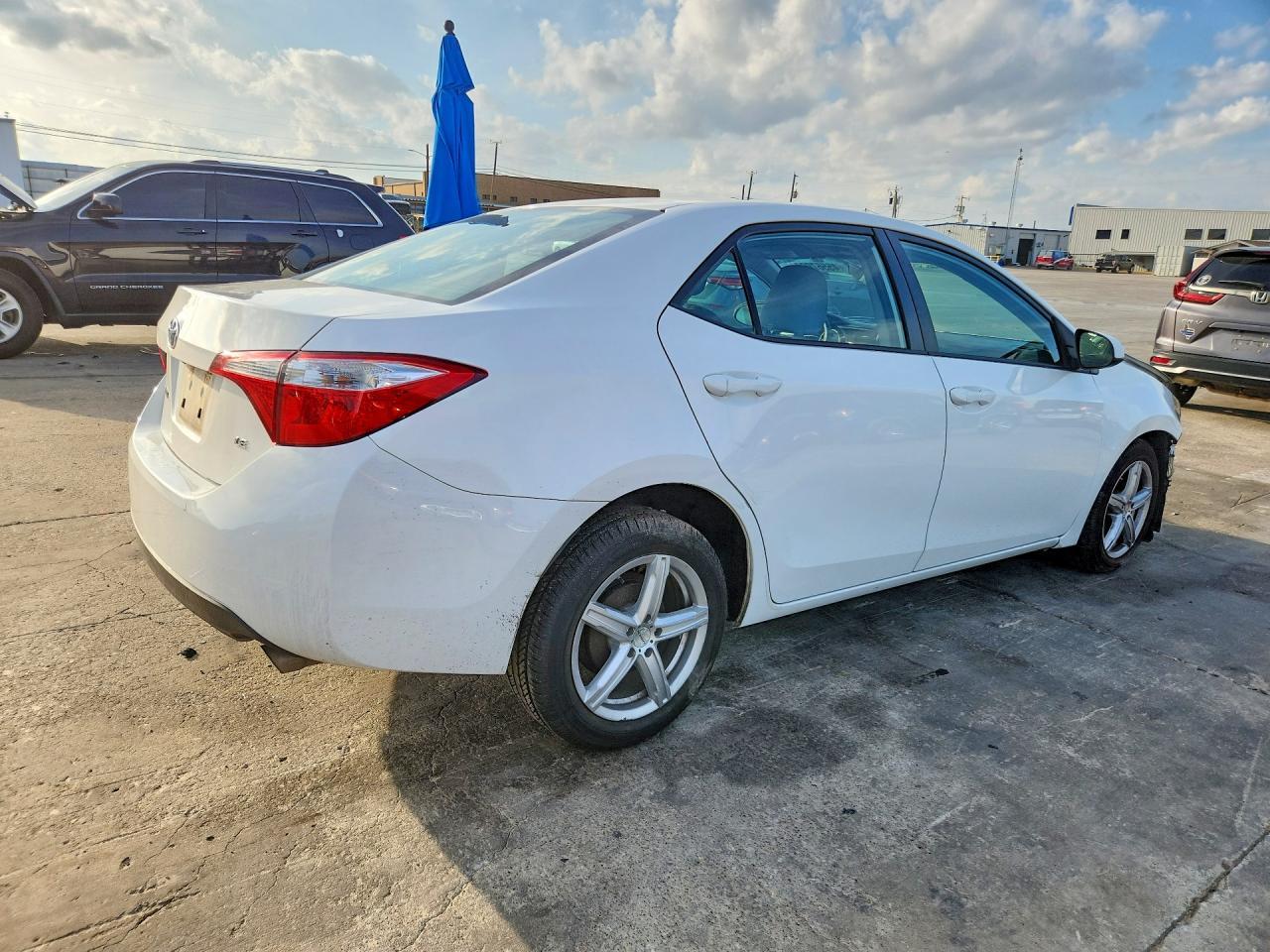 2015 Toyota Corolla Le - Фото 3