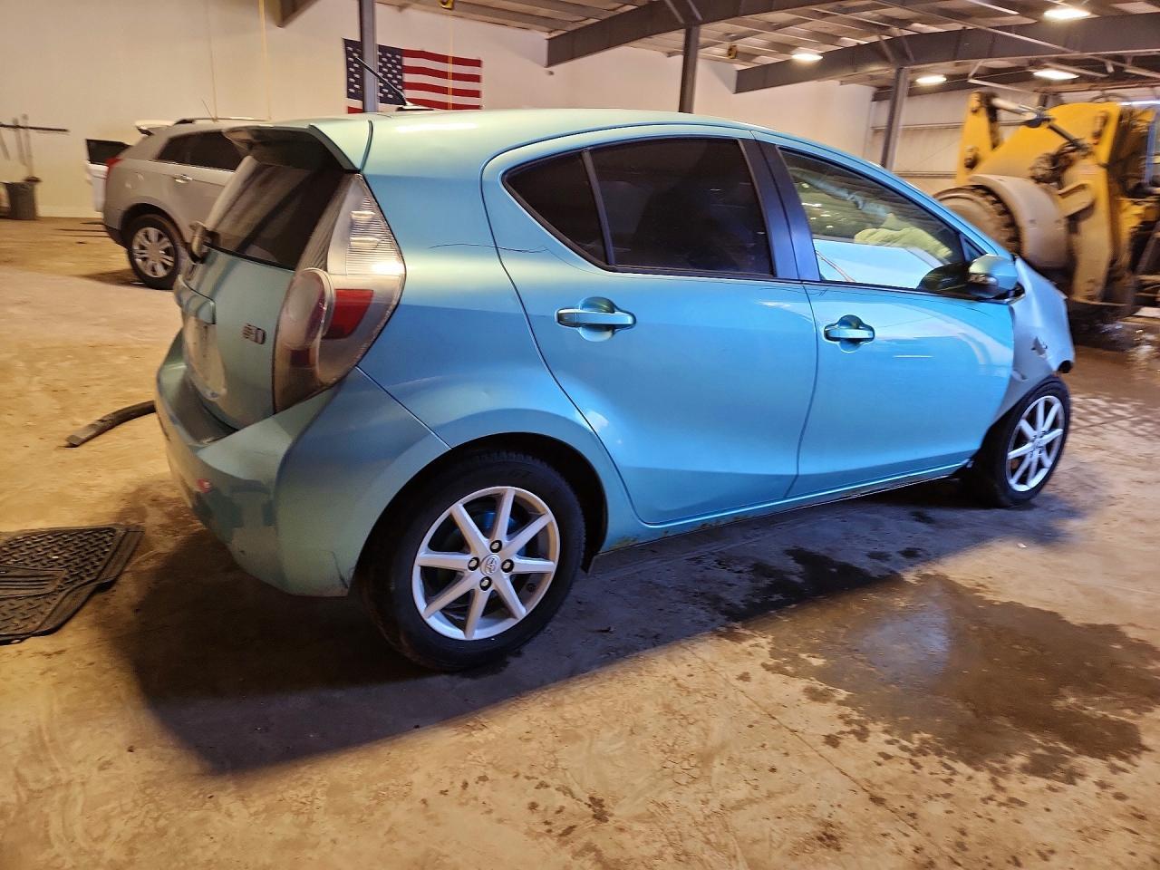 2012 Toyota Prius C Three - Фото 3