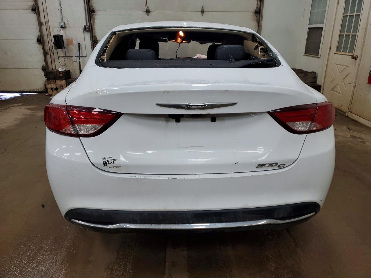 2015 Chrysler 200 C - Фото 6