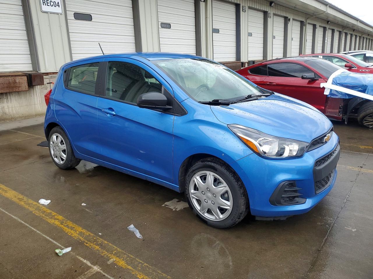 2017 Chev Spark - Фото 4