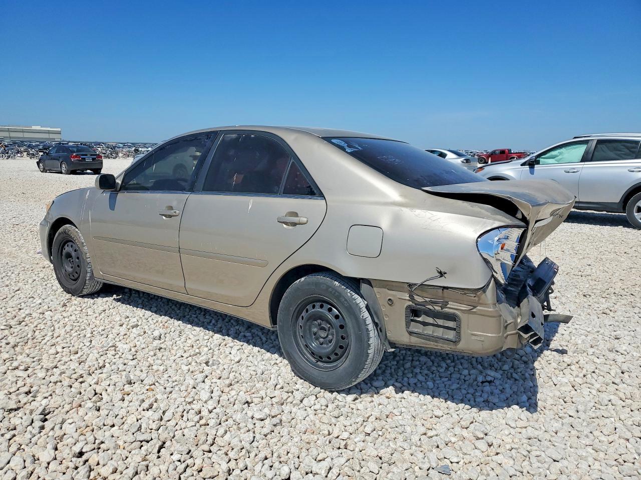 2022 Toyota Camry Le - Image 2