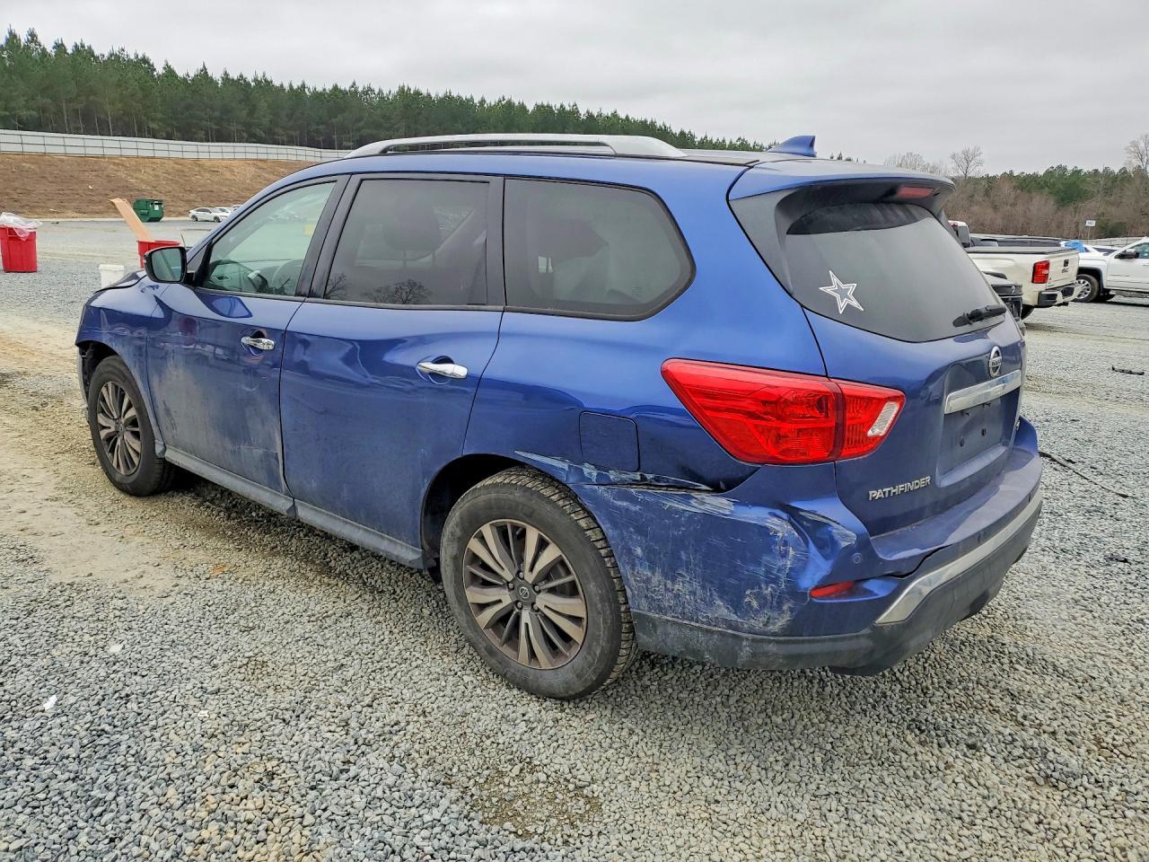 2019 Nissan Pathfinder Sv - Image 2