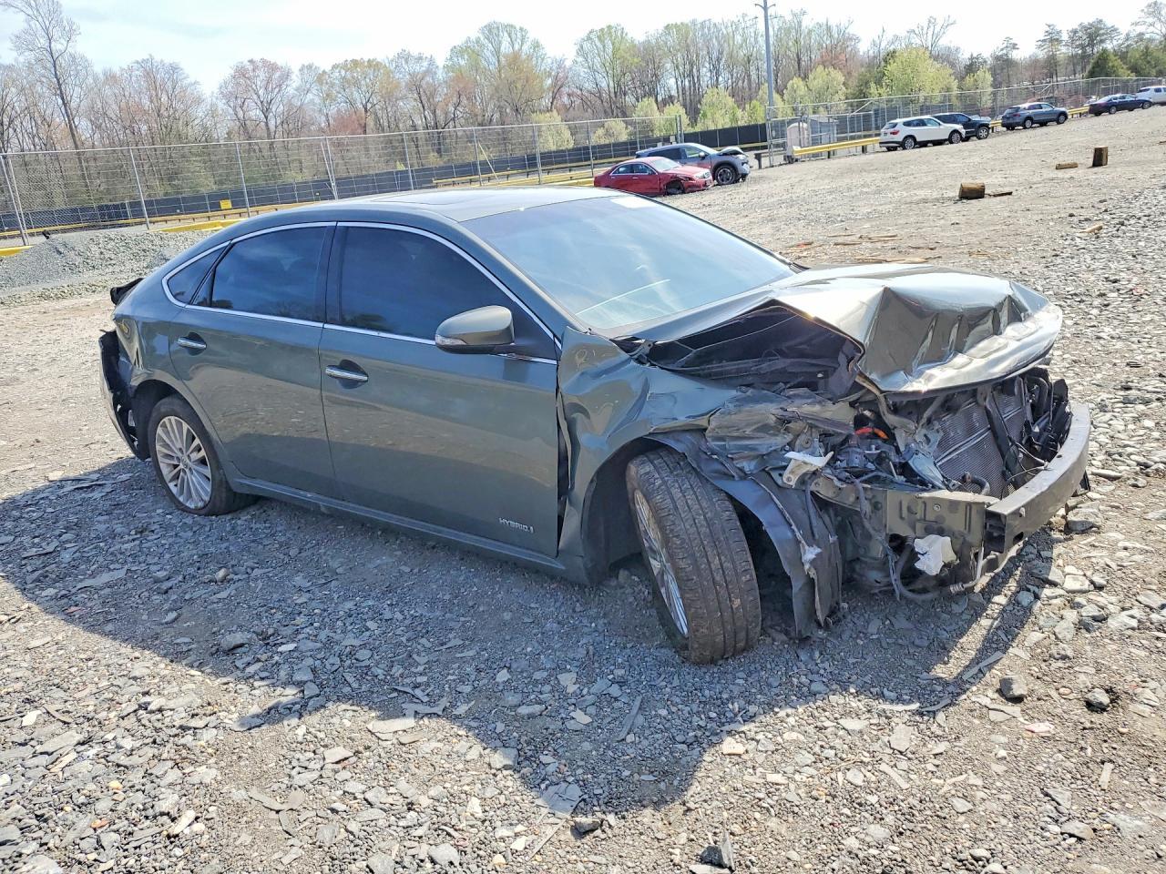 2014 Toyota Avalon Hybrid Xle Touring - Image 4