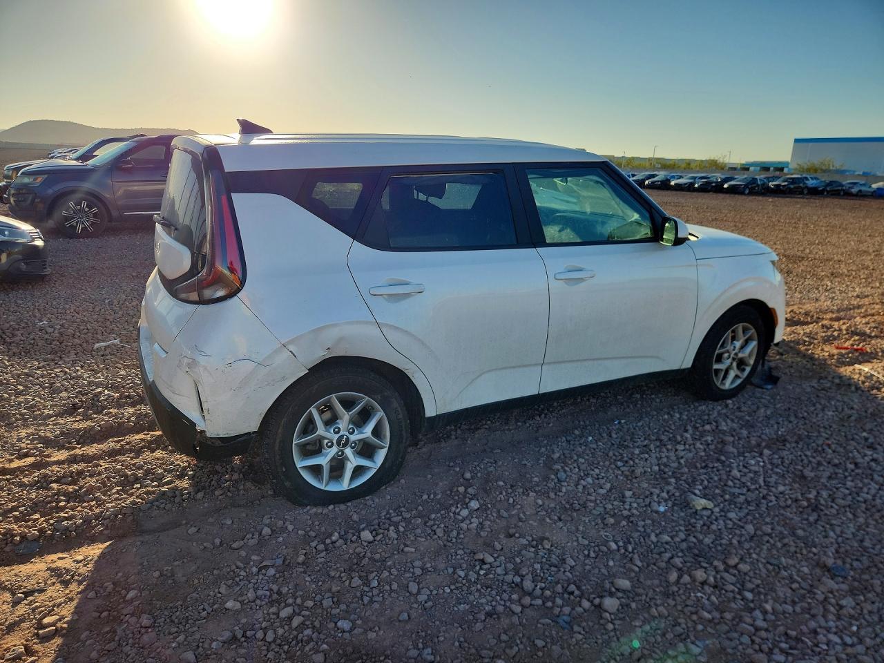 2023 Kia Soul Lx - Фото 3