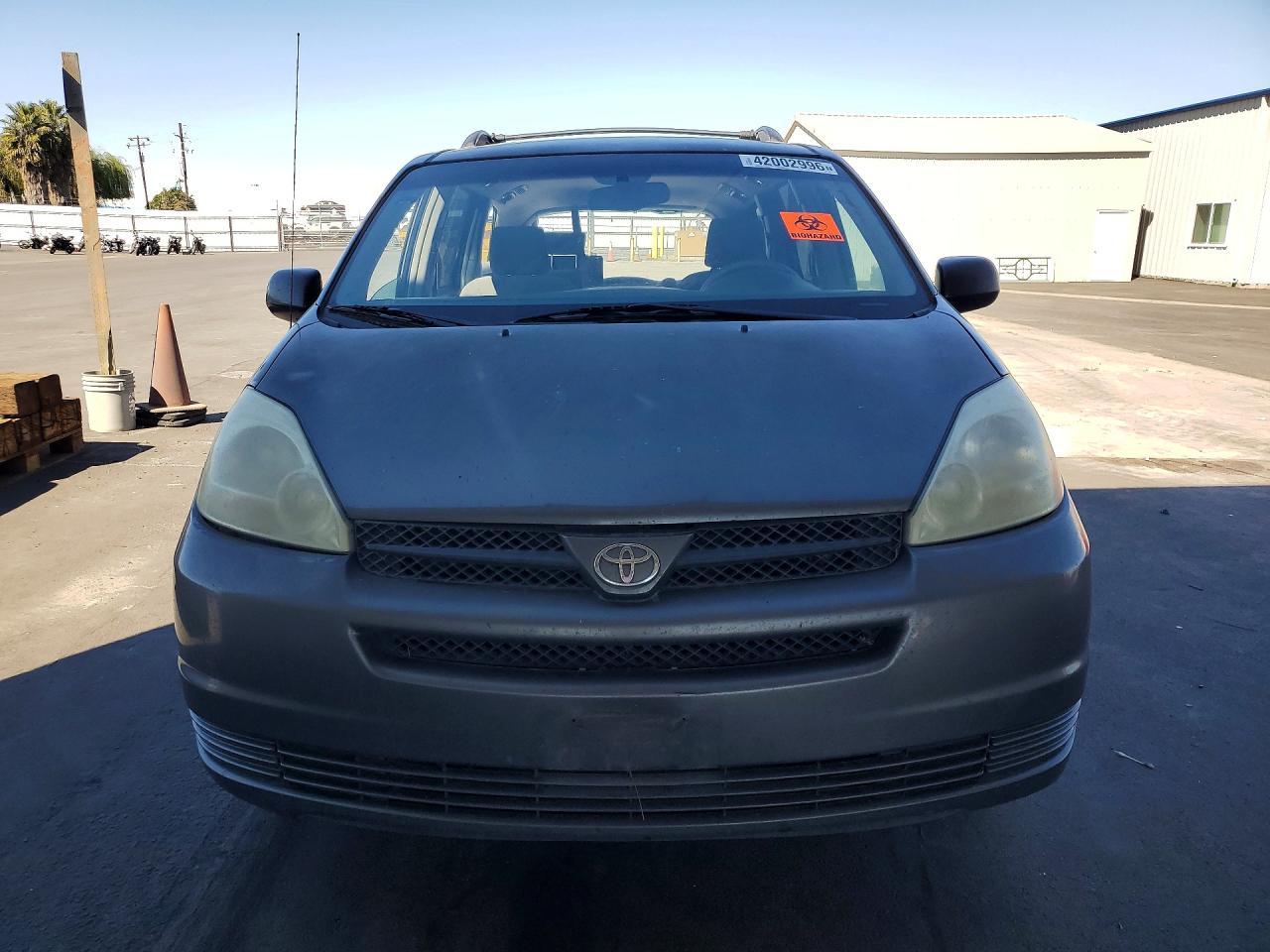 2005 Toyota Sienna Le 7 Passenger - Фото 5