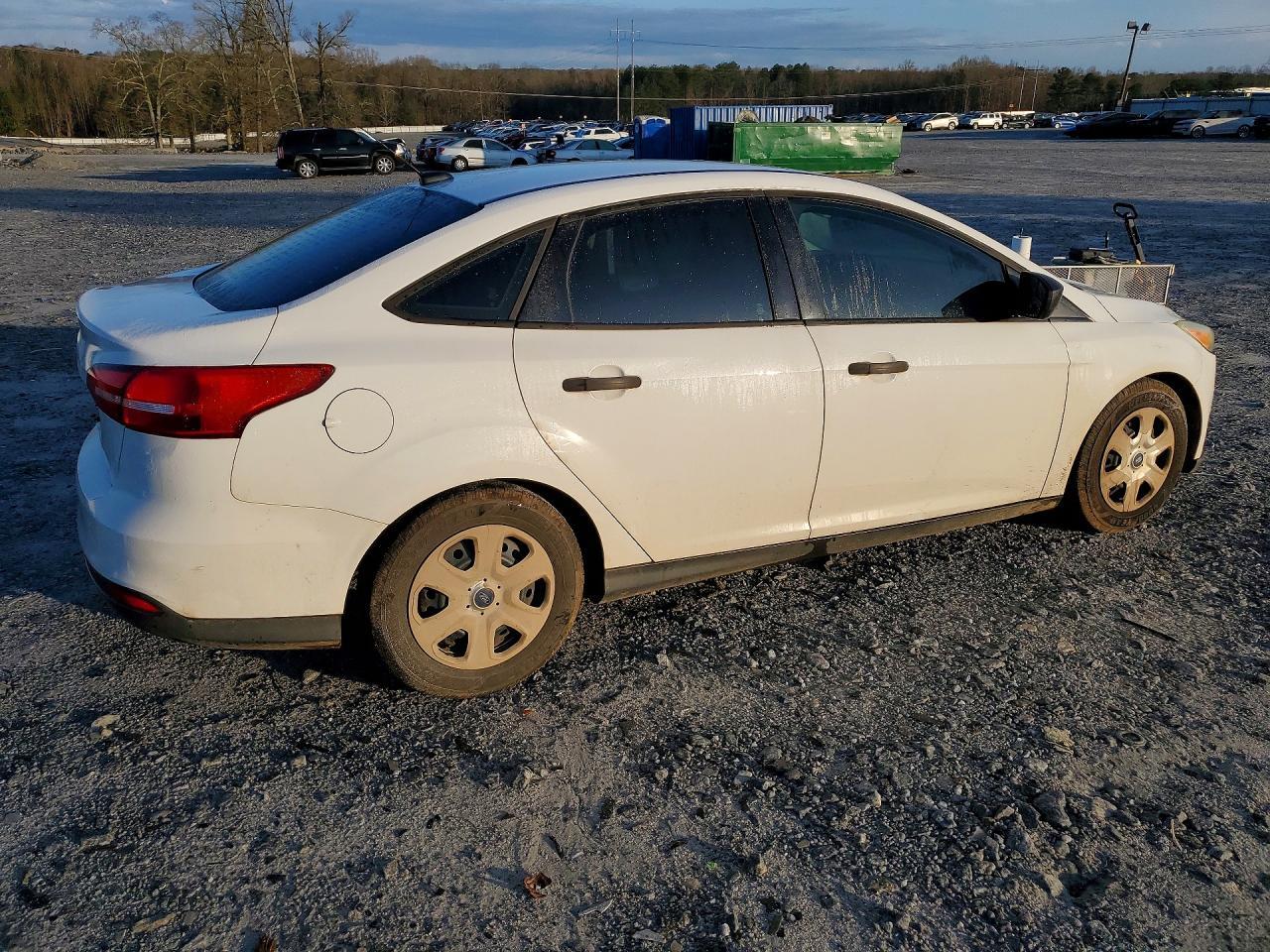 2015 Ford Focus S - Фото 3