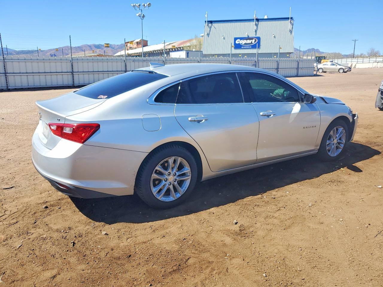 2017 Chevrolet Malibu Lt - Image 3