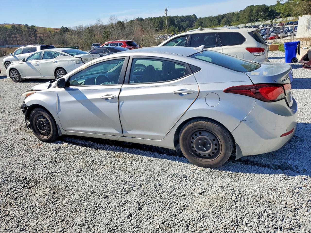 2015 Hyundai Elantra Se - Image 2