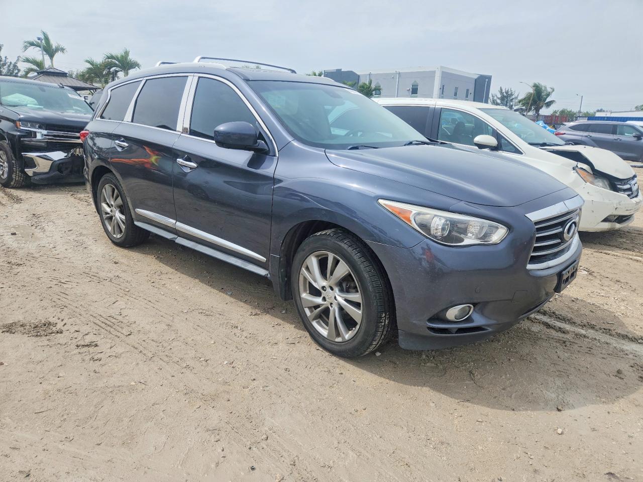2013 Infiniti Jx35 Base - Фото 4