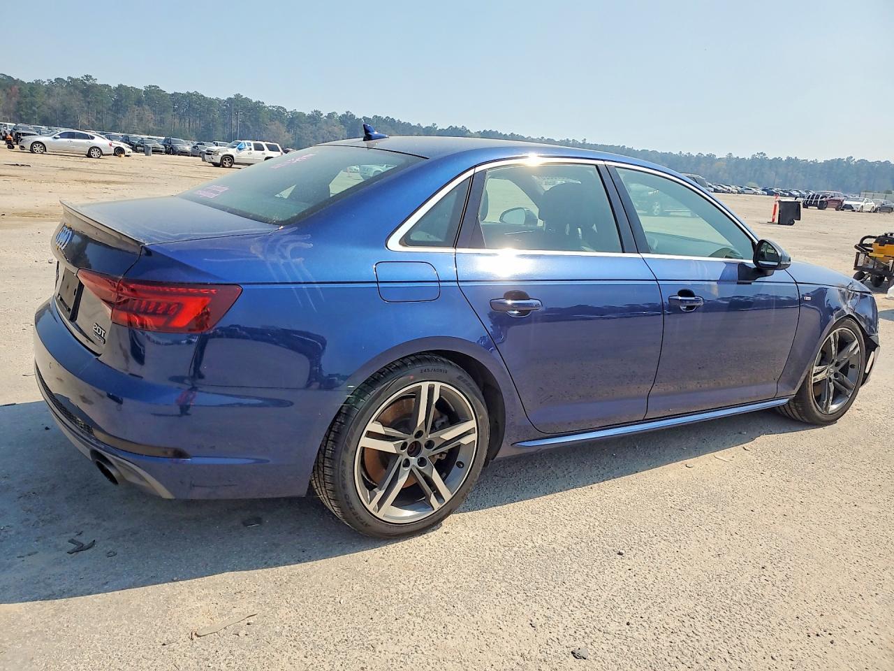 2018 Audi A4 Premium Plus - Фото 3