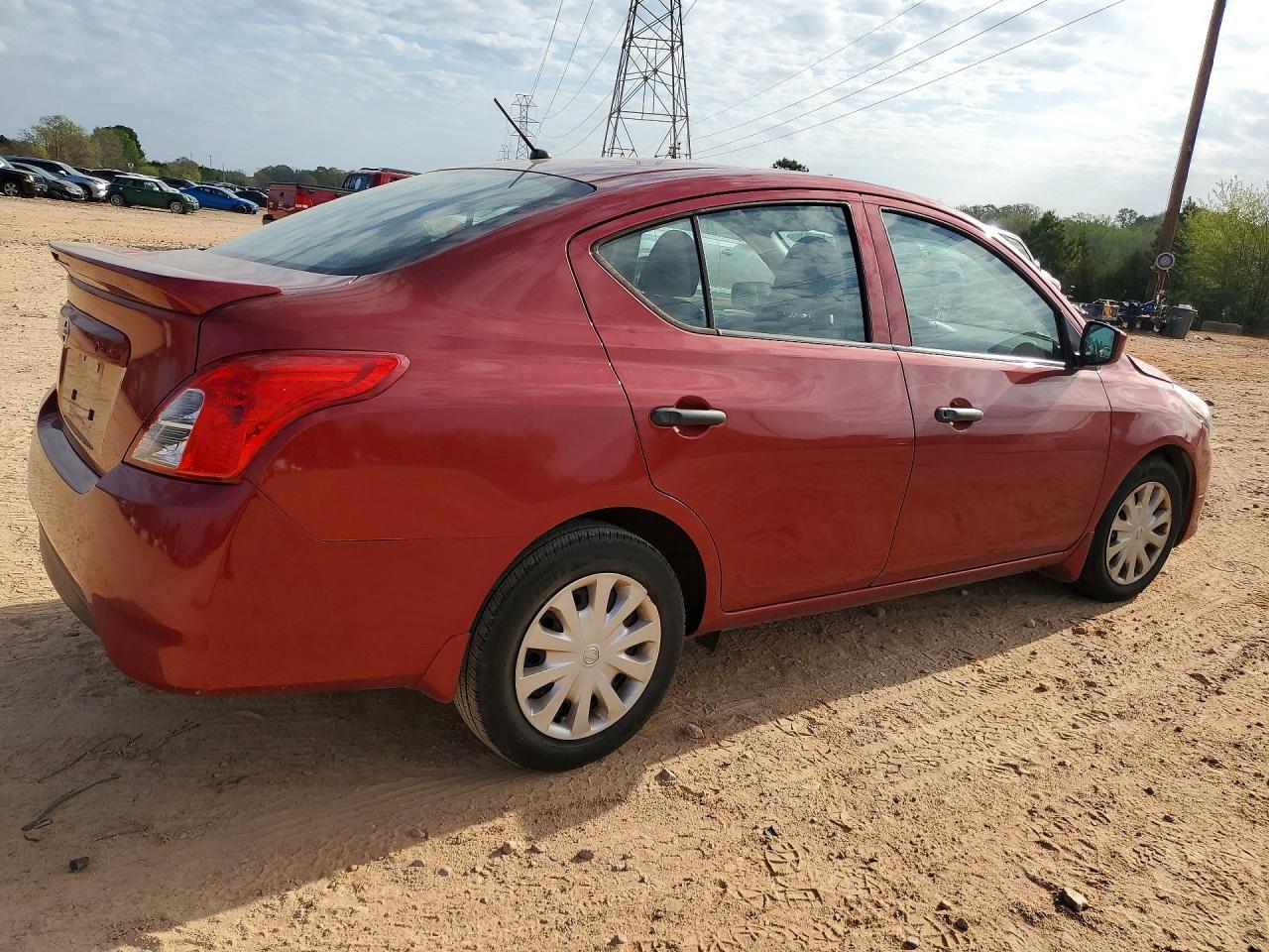 2018 Nissan Versa - Фото 3