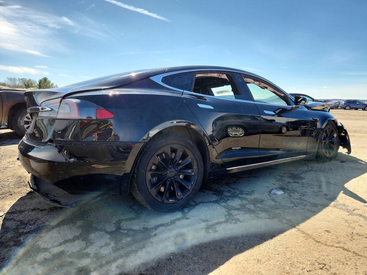 2017 Tesla Model S - Image 3