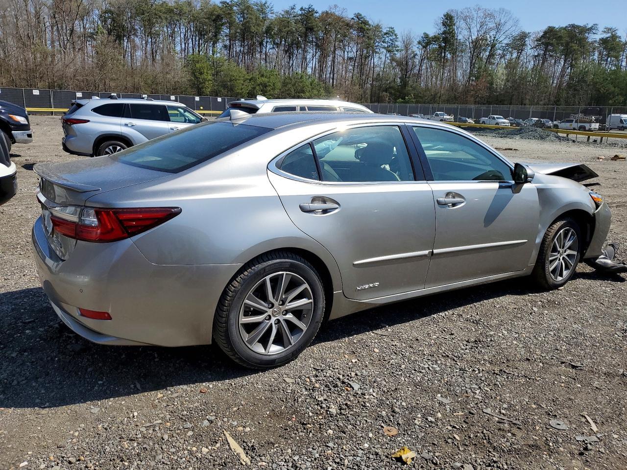 2018 Lexus Es 300H Base - Image 3