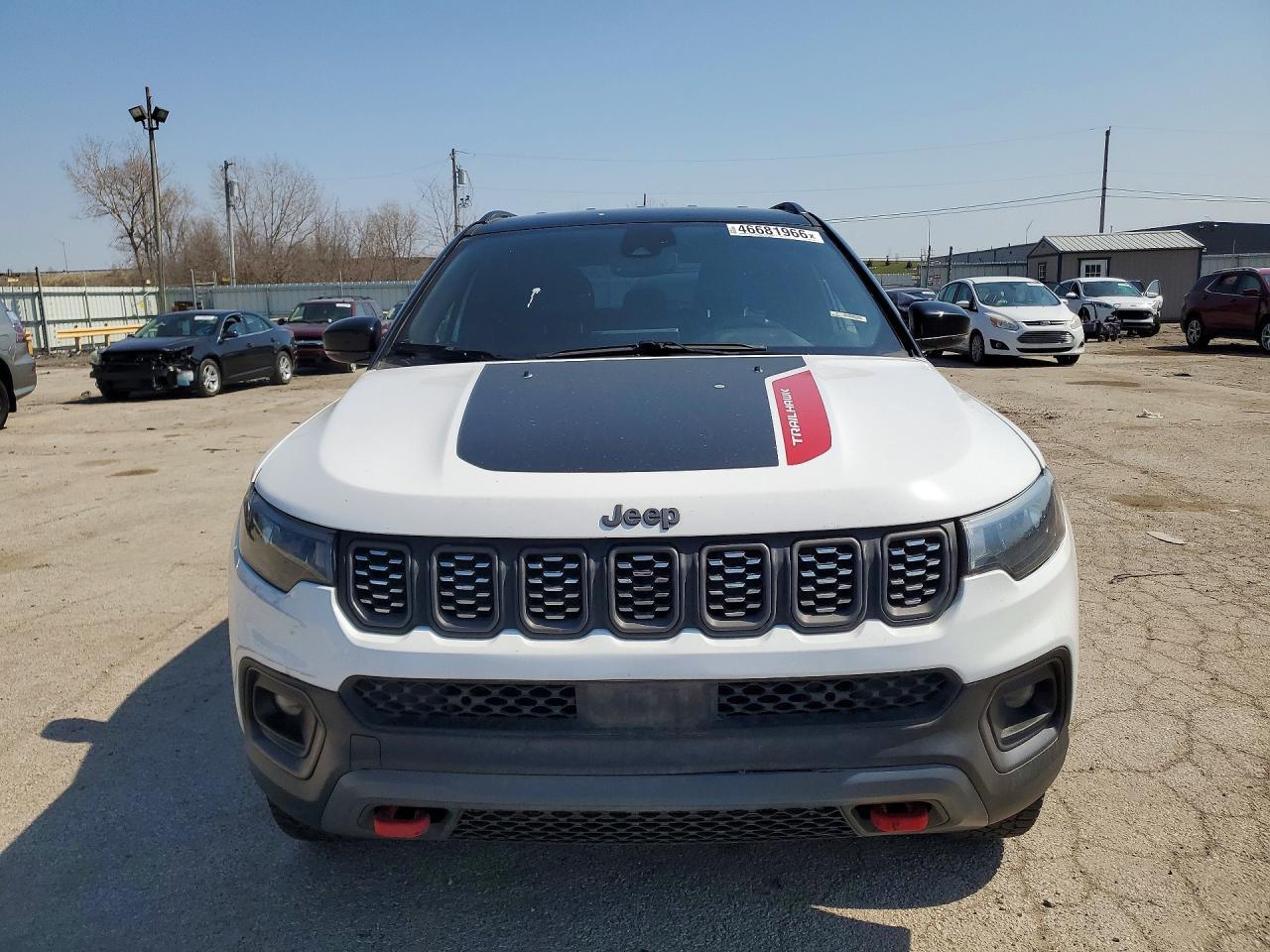 2025 Jeep Compass Trailhawk - Image 5