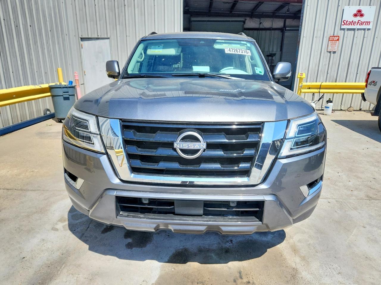 2023 Nissan Armada Sv - Image 5