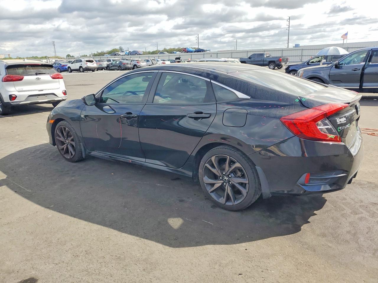 2019 Honda Civic Sport - Фото 2