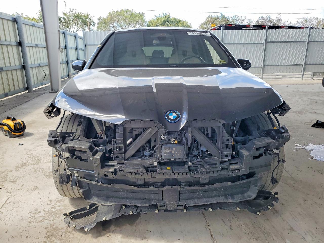 2024 BMW Ix xDrive50 - Image 5