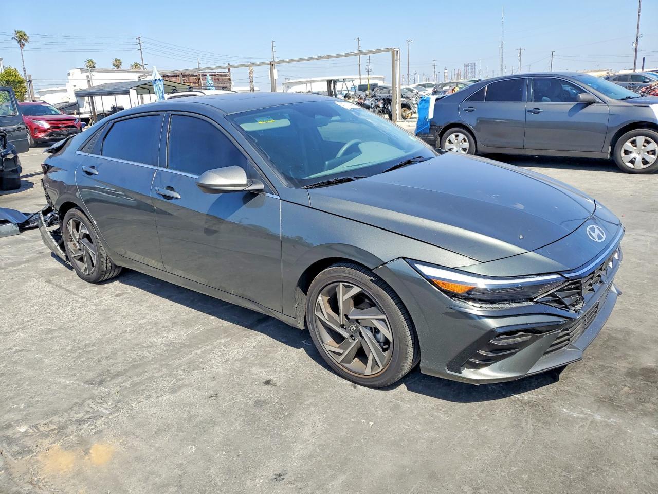 2025 Hyundai Elantra Sel Convenience - Фото 4