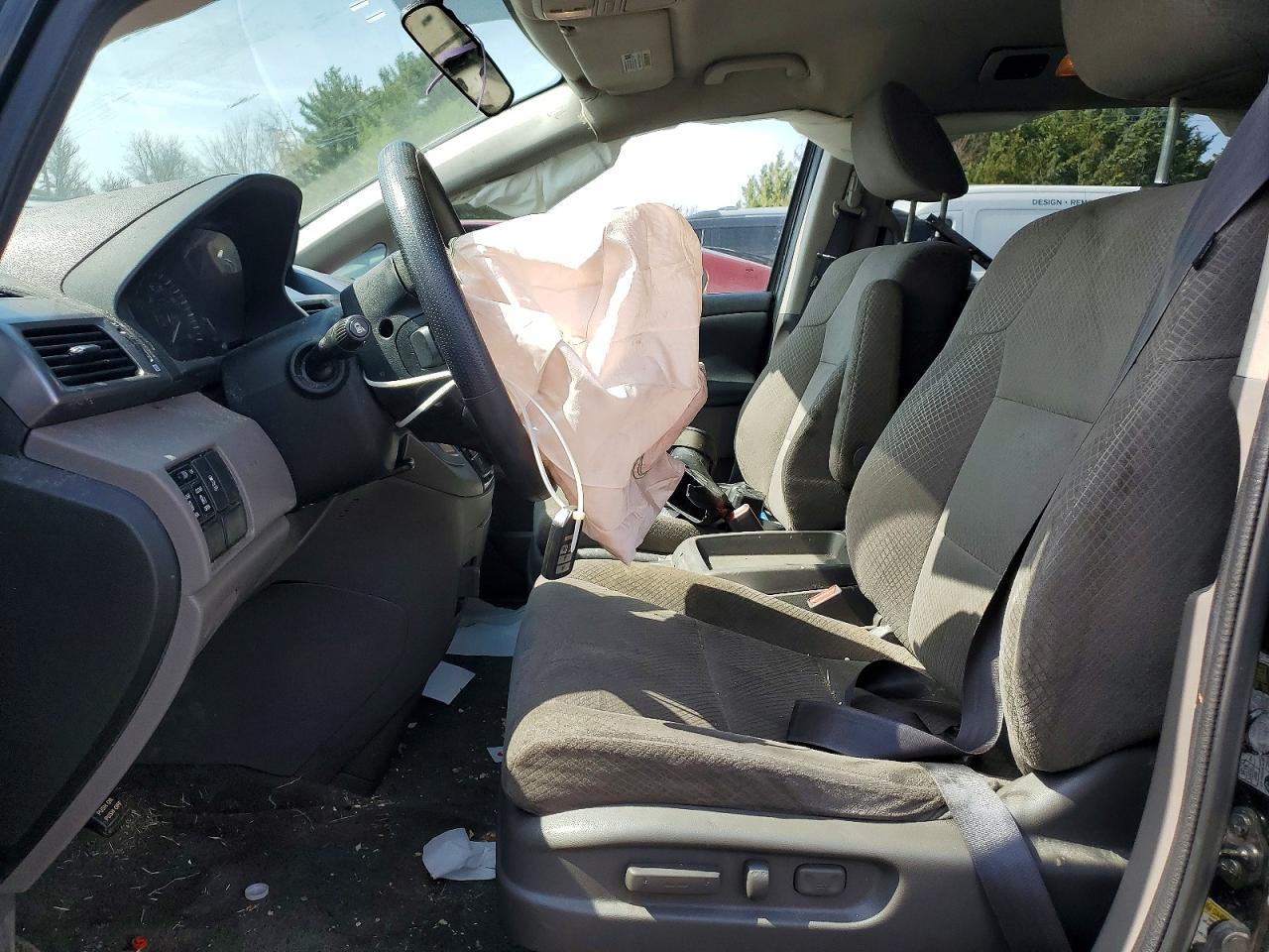 2014 Honda Odyssey Ex - Image 7