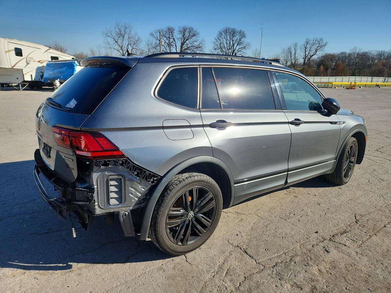 2022 Volkswagen Tiguan Se R-Line Black - Фото 3