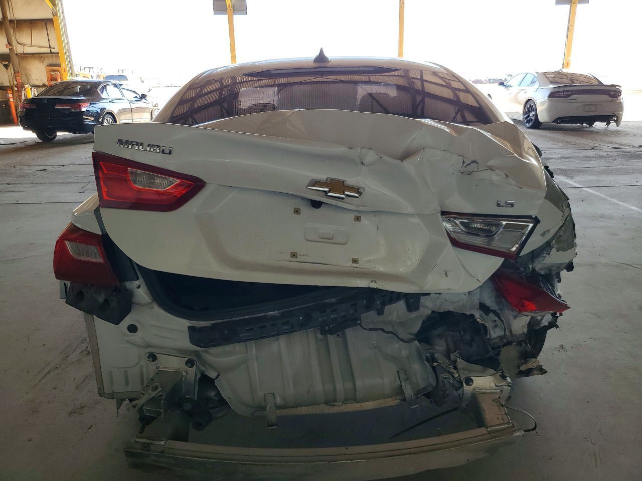 2016 Chevrolet Malibu - Фото 6
