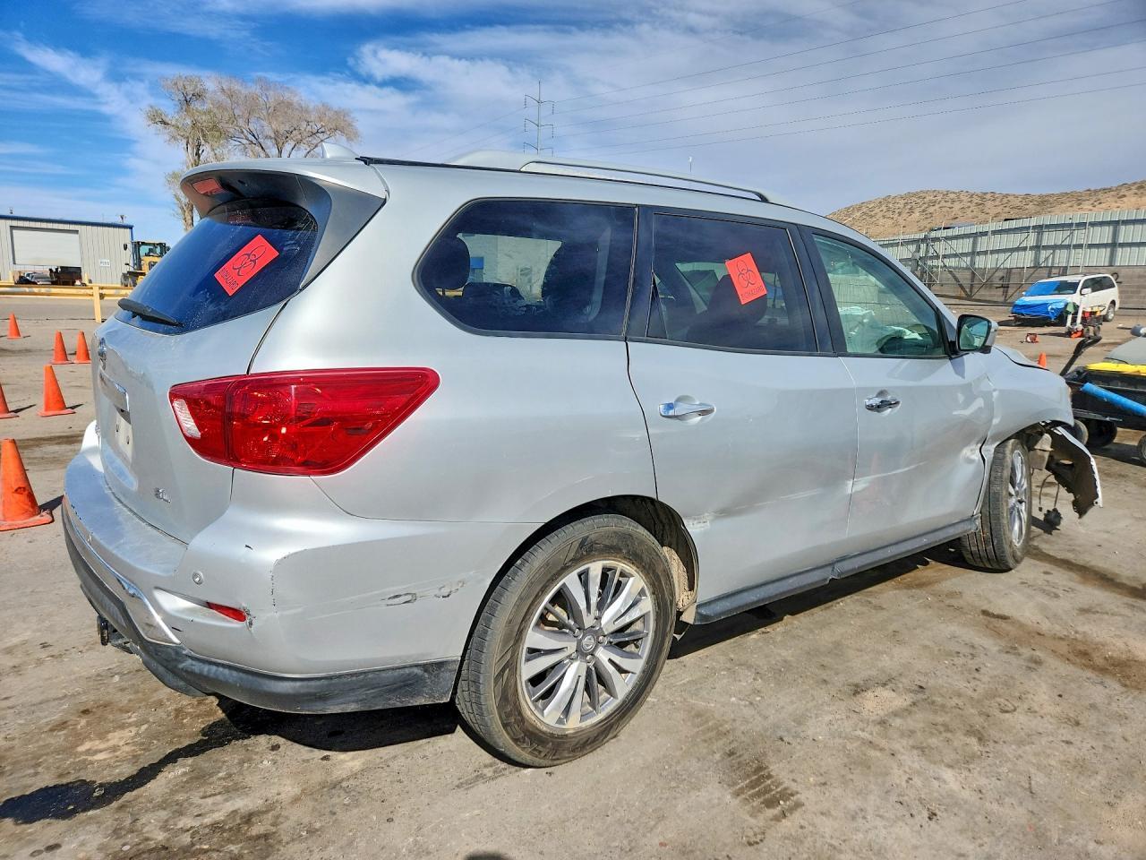 2019 Nissan Pathfinder Sl - Фото 3