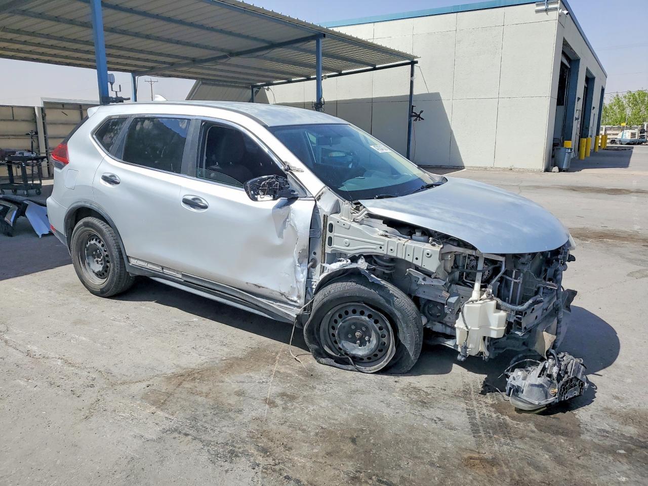 2018 Nissan Rogue S - Image 4