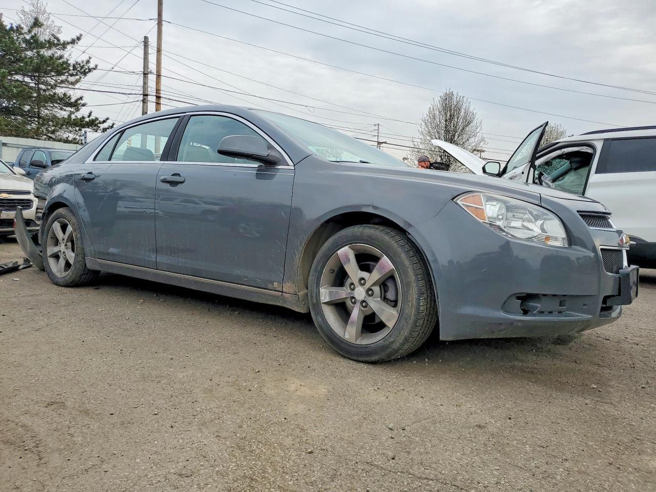 2008 Chevrolet Malibu - Image 4