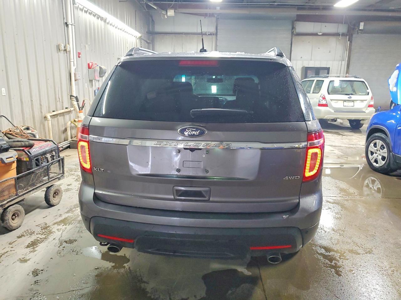 2011 Ford Explorer Xlt - Фото 6