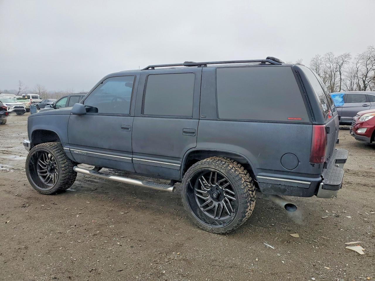 1999 GMC Yukon - Фото 2