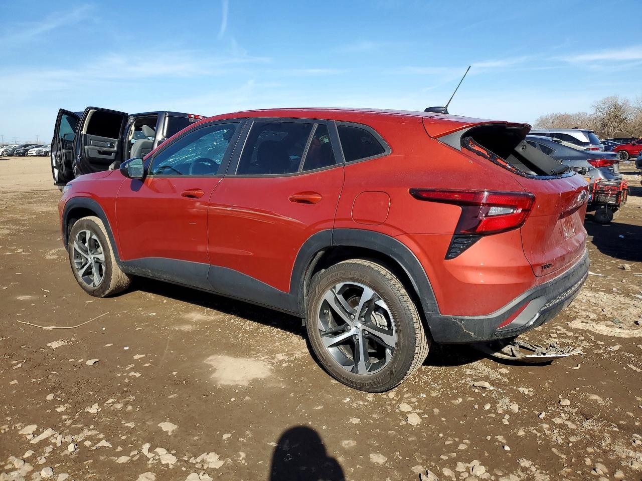 2024 Chevrolet Trax 1Rs - Фото 2