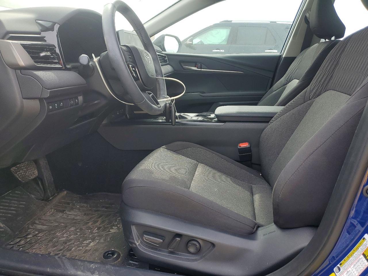 2025 Toyota Camry Le - Фото 7