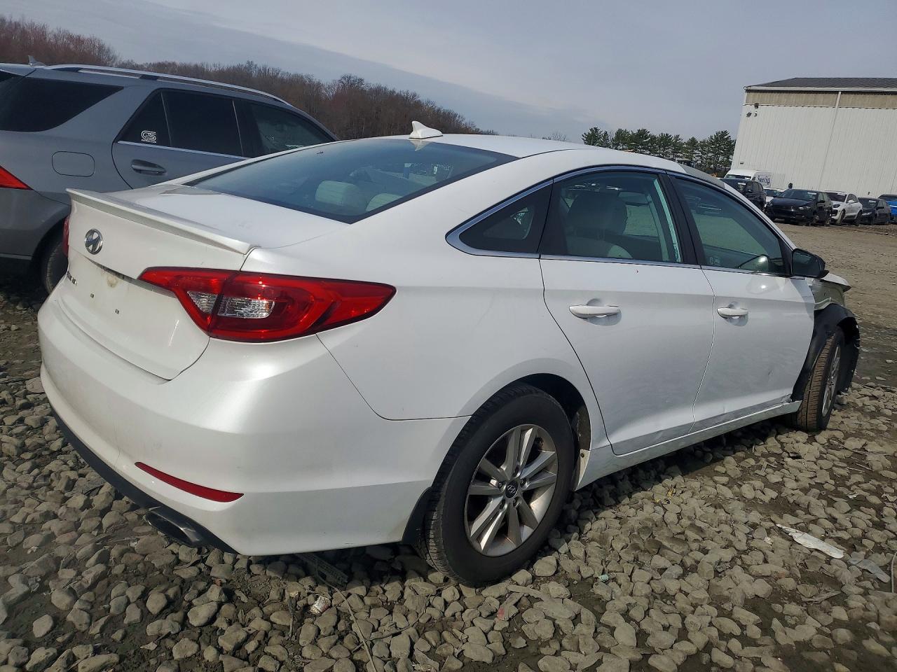 2015 Hyundai Sonata Se - Image 3