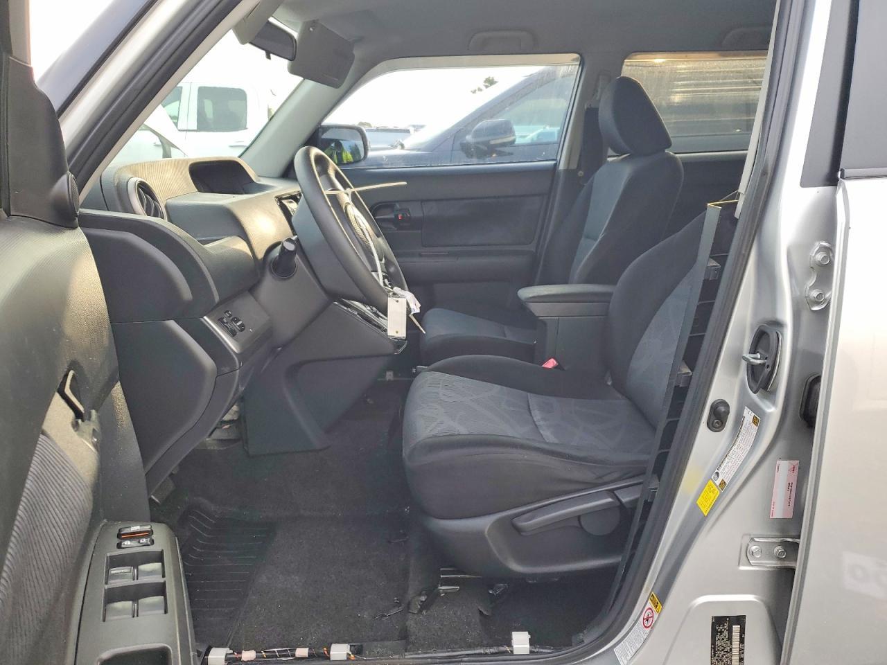 2012 Scion Xb Base - Фото 7