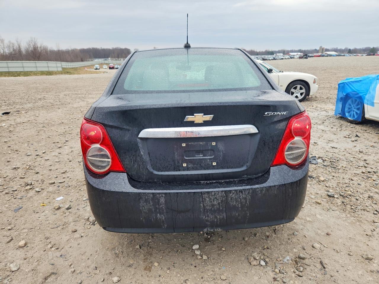 2015 Chevrolet Sonic Ls - Image 6