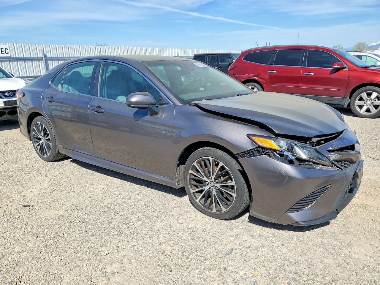 2018 Toyota Camry Se - Фото 4