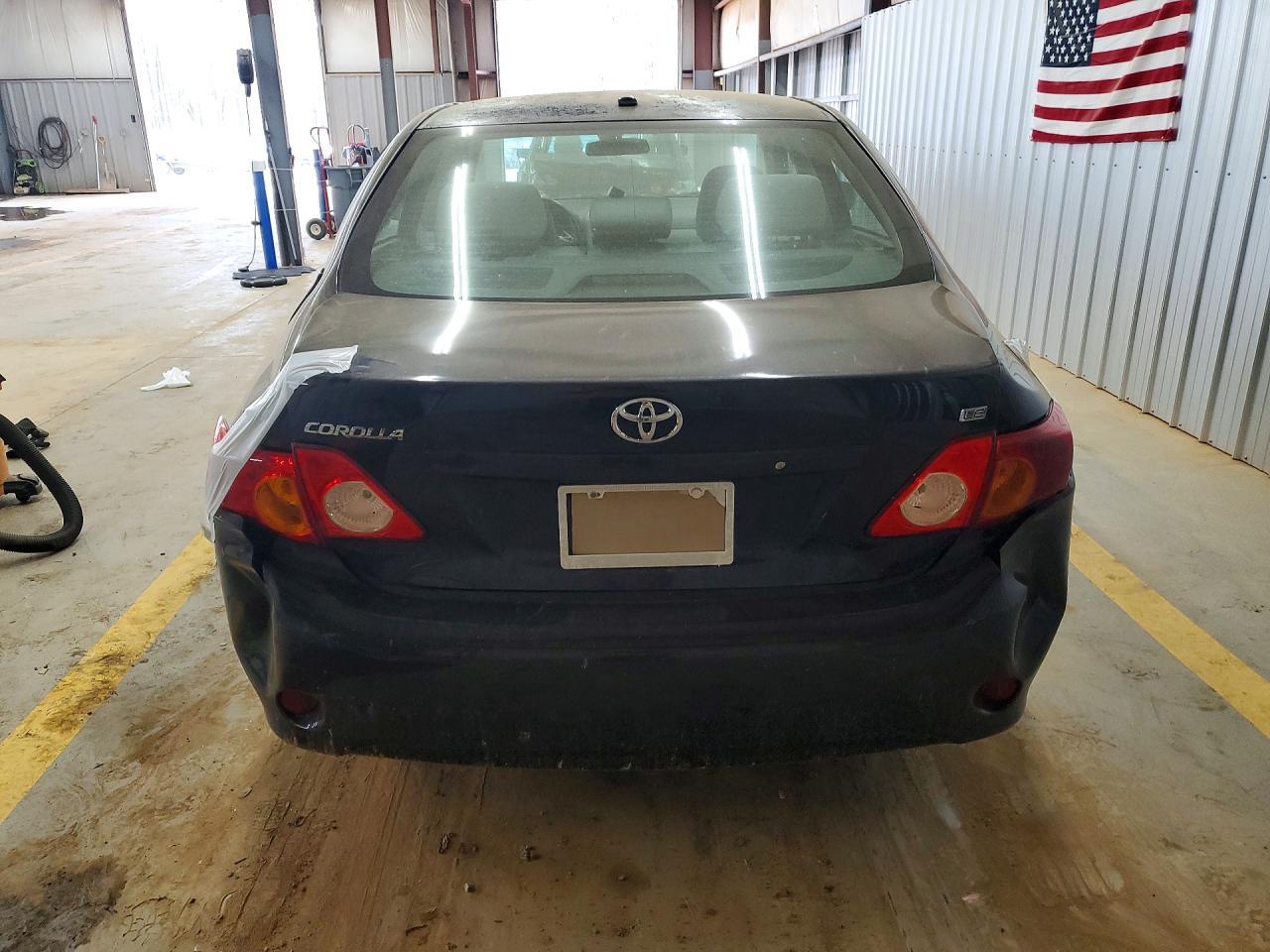 2010 Toyota Corolla Le - Фото 6