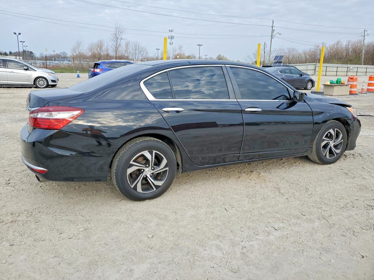 2017 Honda Accord Lx - Фото 3