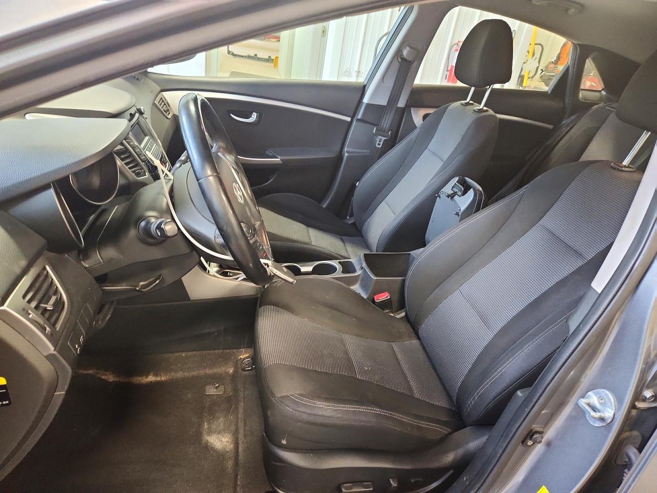 2016 Hyundai Elantra Gt Base - Фото 7