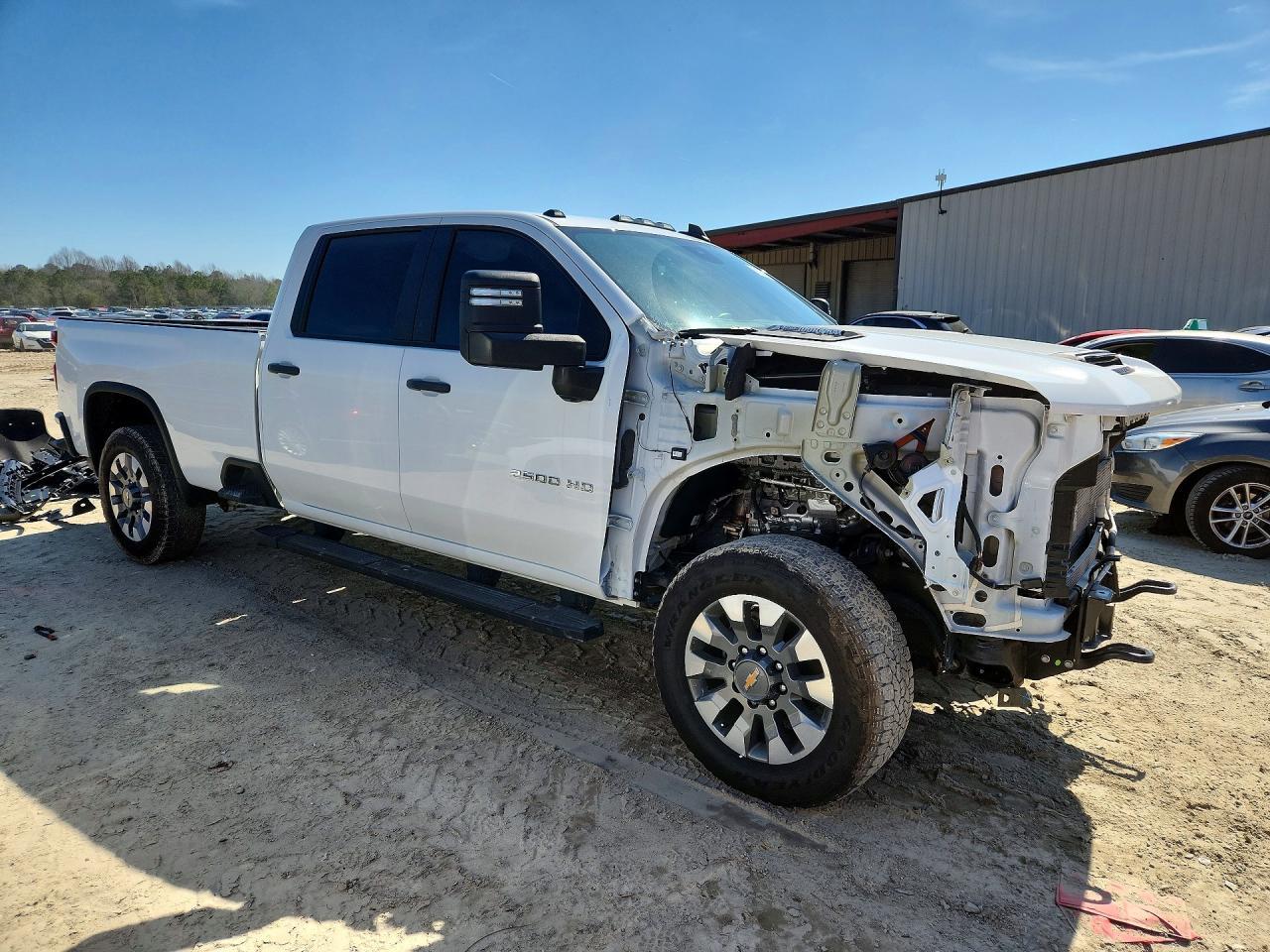 2025 Chevrolet Silverado K2500 Custom - Image 4