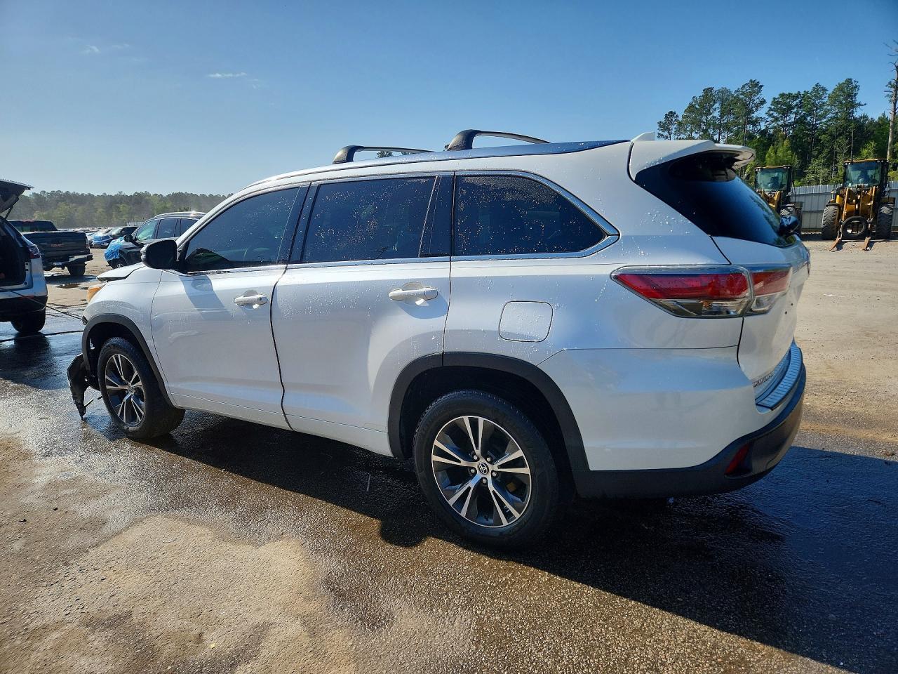2016 Toyota Highlander Xle - Фото 2