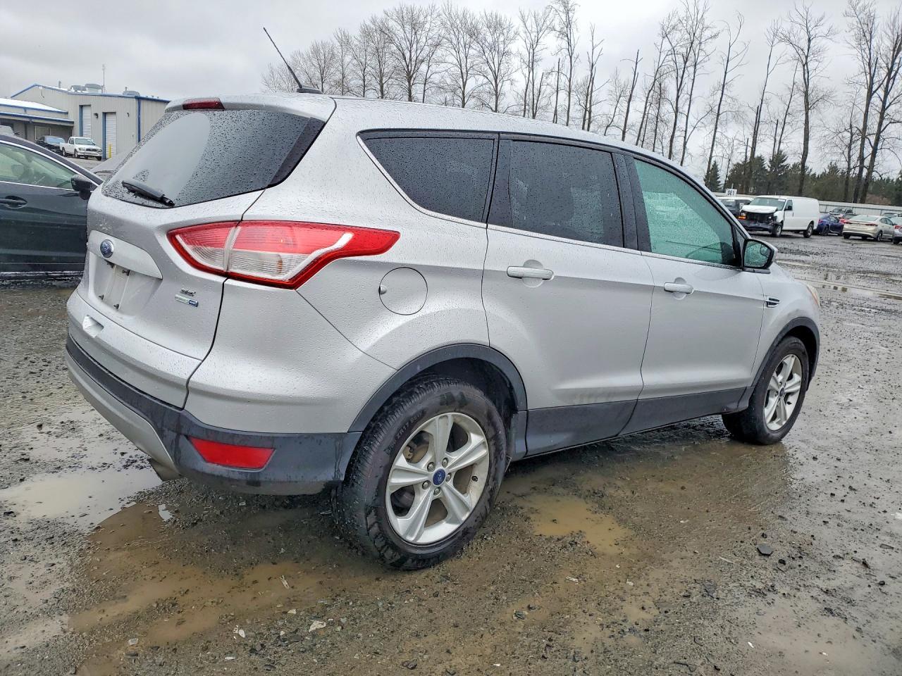 2015 Ford Escape Se - Image 3