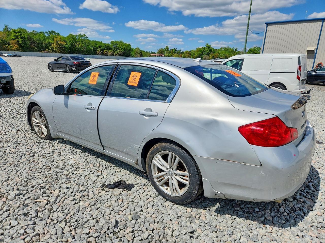 2013 Infiniti G37 Sedan Journey - Фото 2