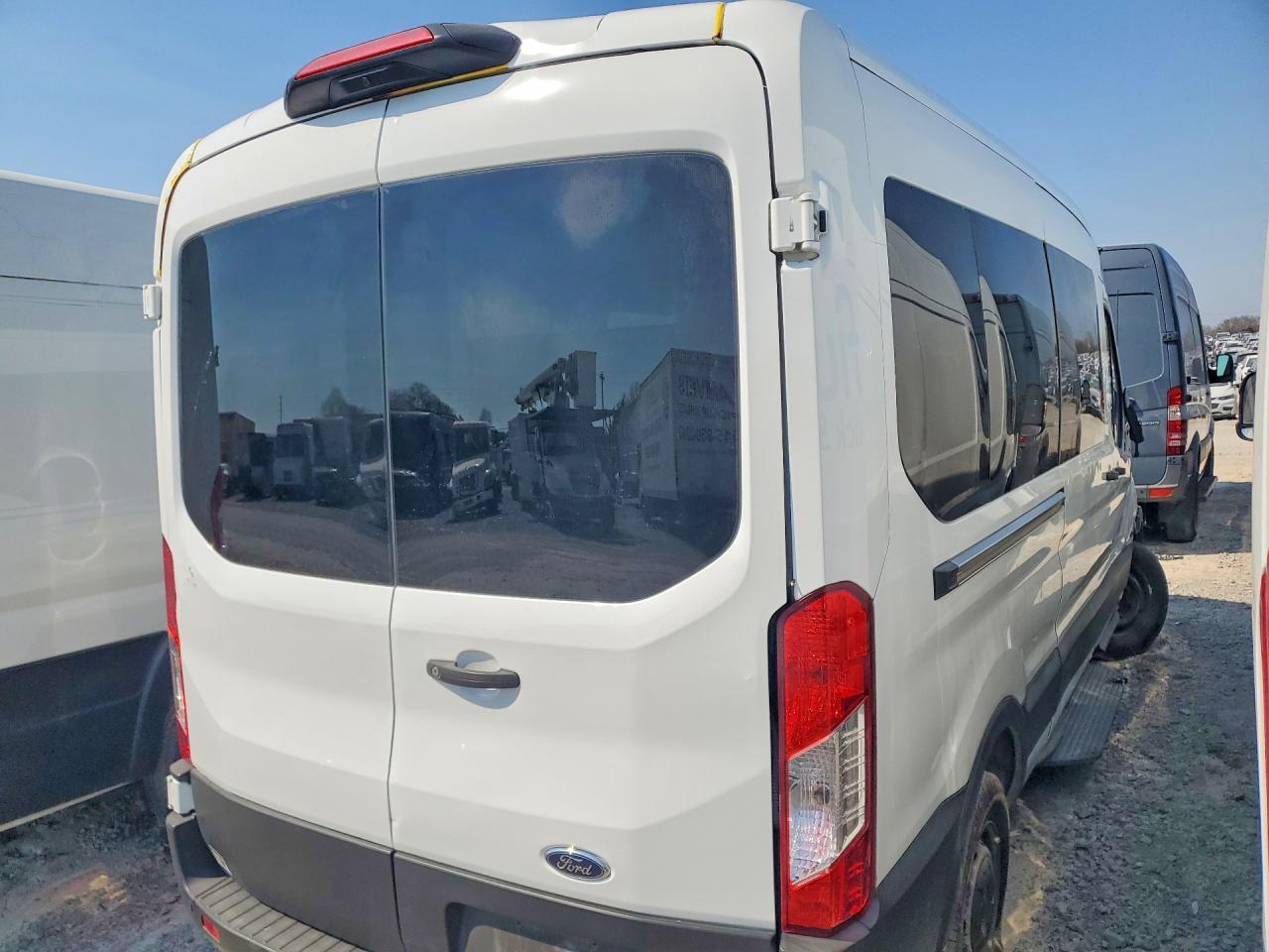2023 Ford Transit T-350 - Image 3