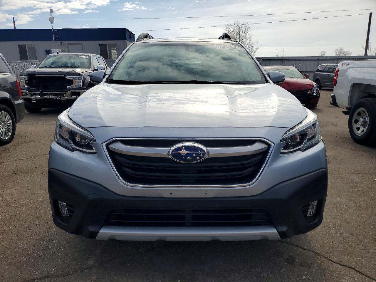 2021 Subaru Outback Limited - Image 5