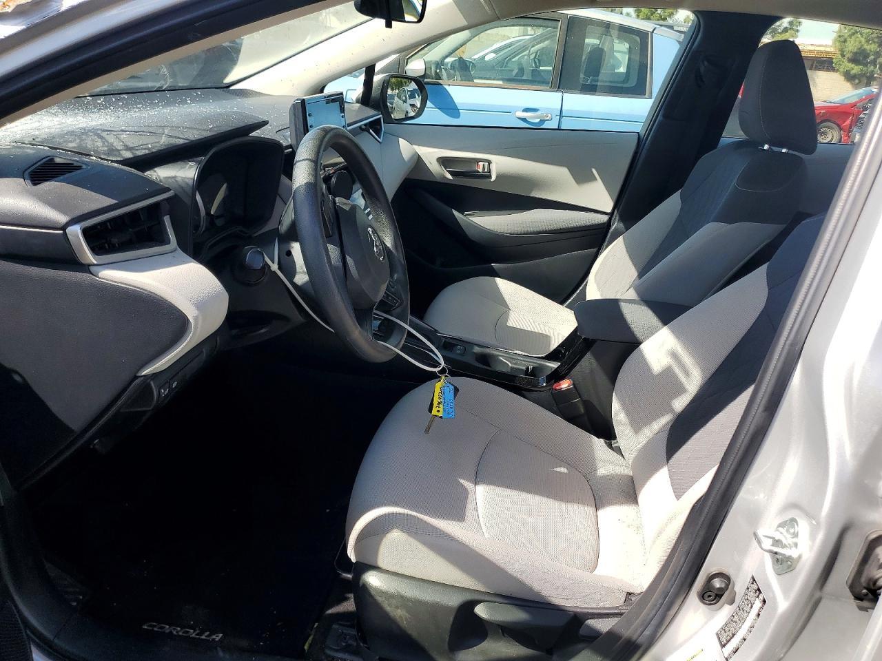 2022 Toyota Corolla Le - Image 7